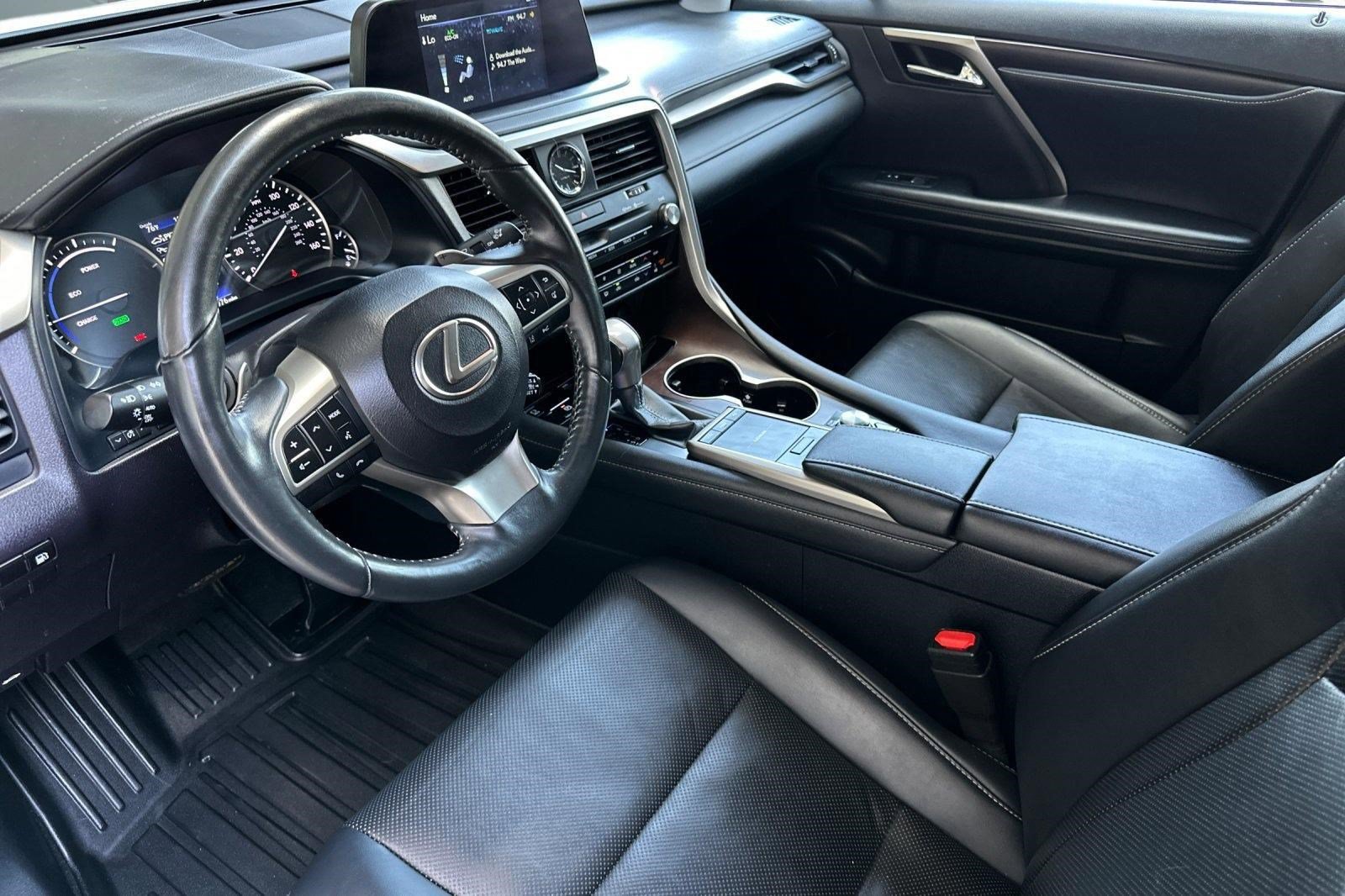 Certified 2022 Lexus RX 450h AWD w/ Premium Package image 4