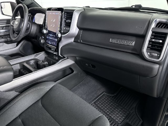 Used 2025 RAM 1500 Big Horn AWD/4WD image 30