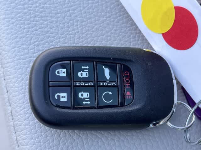 Certified 2026 Honda Odyssey Touring image 21