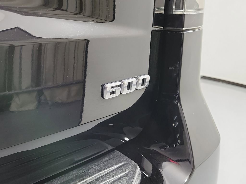 Certified 2023 Cadillac Escalade ESV Premium Luxury Platinum image 5