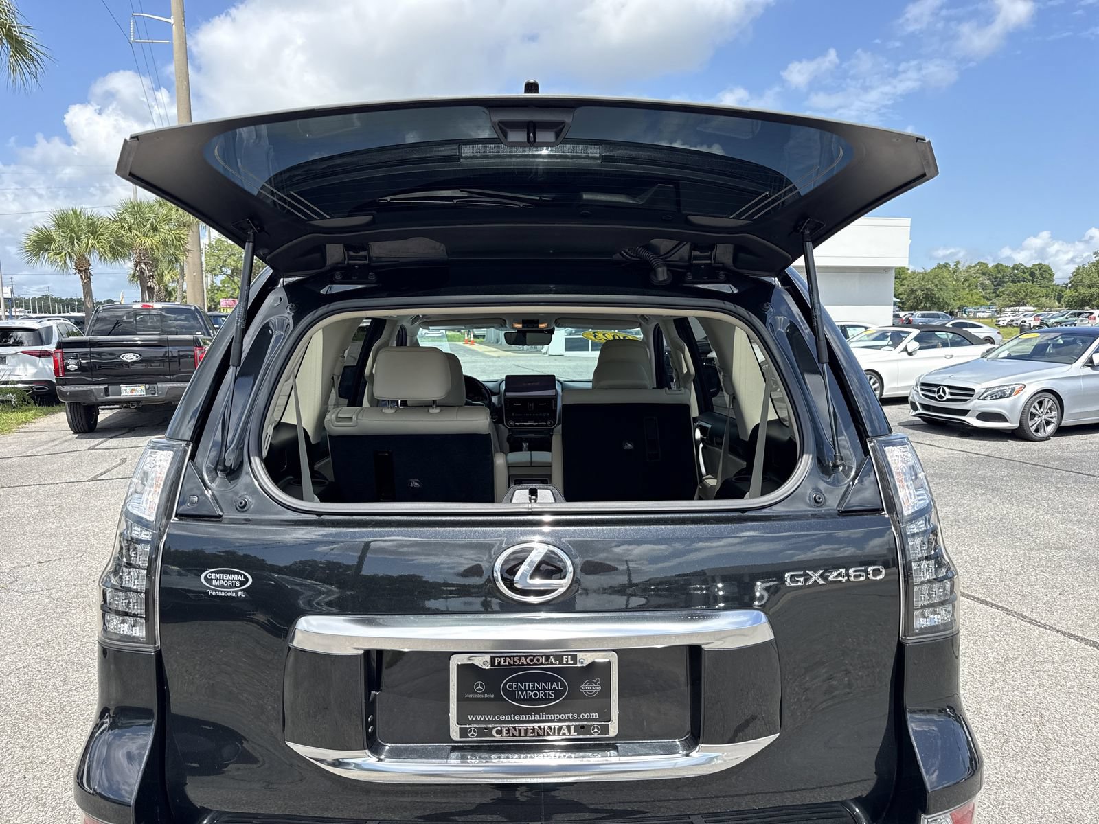 Used 2023 Lexus GX 460 Luxury w/ Sport Design Package AWD/4WD image 37