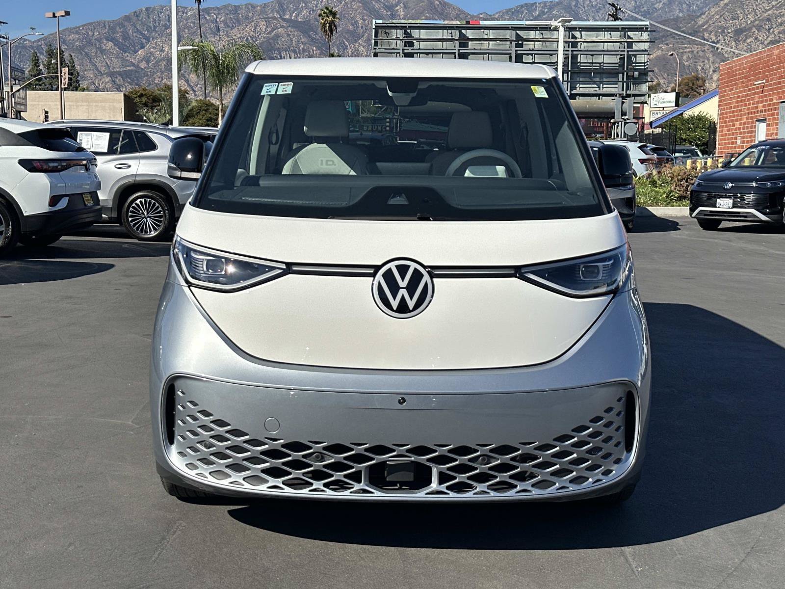 Certified 2025 Volkswagen ID. Buzz 1st Edition AWD/4WD image 2