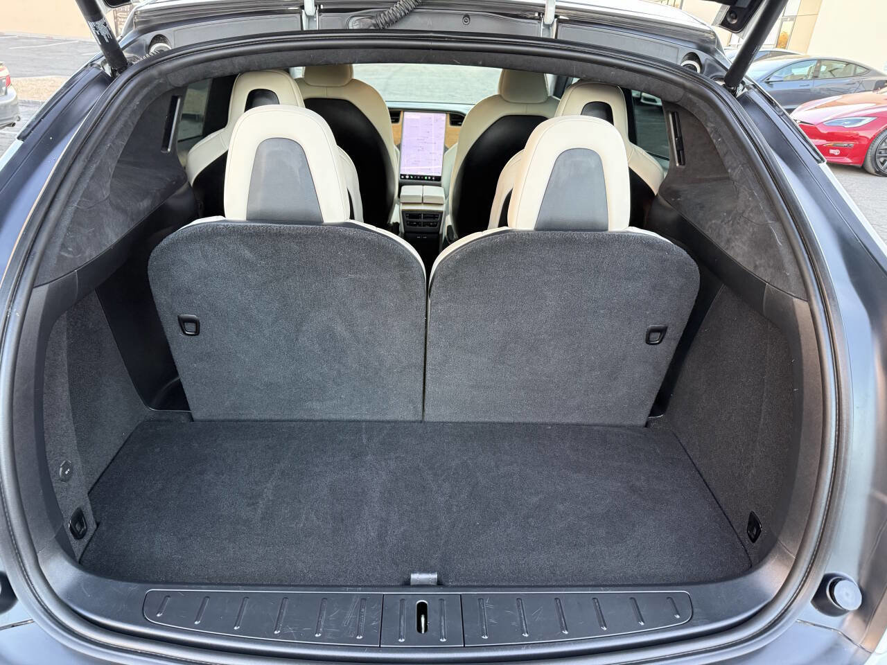 Used 2021 Tesla Model X Long Range image 27