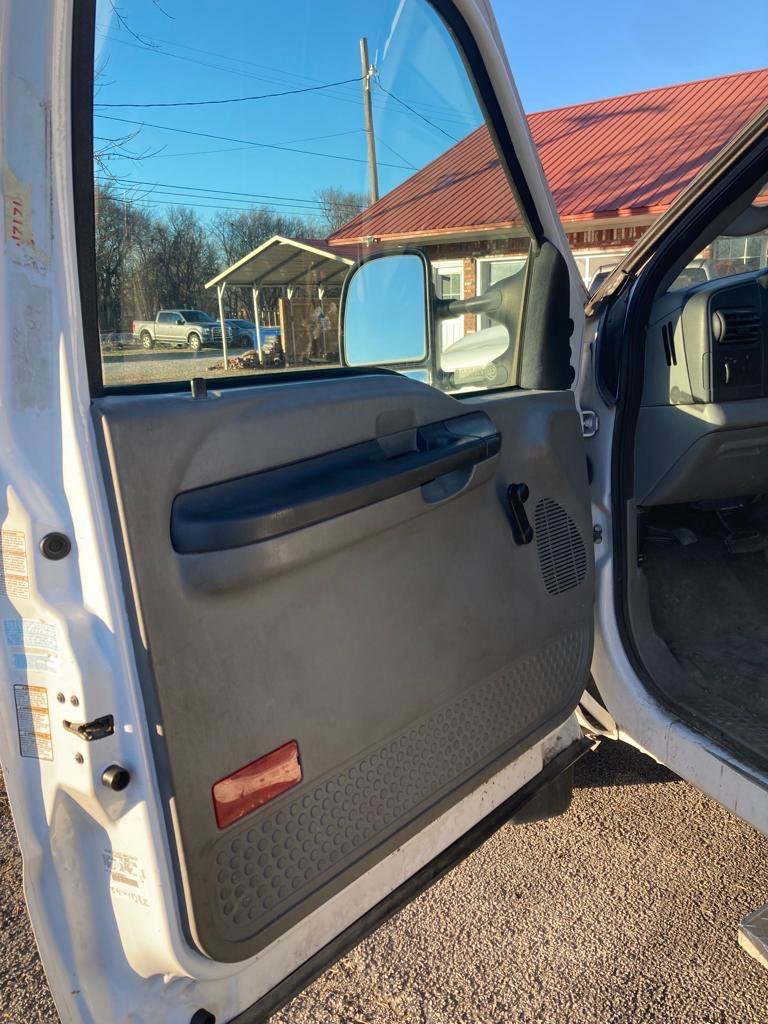 Used 2005 Ford F450 XL RWD image 5