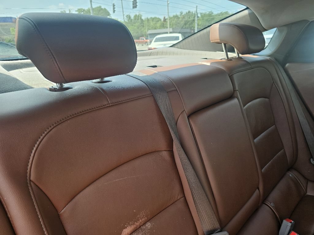 Used 2016 Chevrolet Malibu LT w/ Leather Package FWD image 26