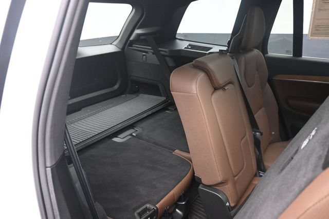 Used 2024 Volvo XC90 T8 Plus w/ Protection Package AWD/4WD image 23