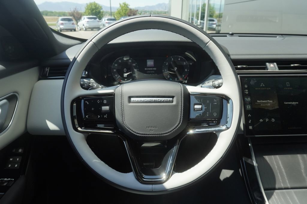New 2026 Land Rover Range Rover Velar Dynamic SE image 10