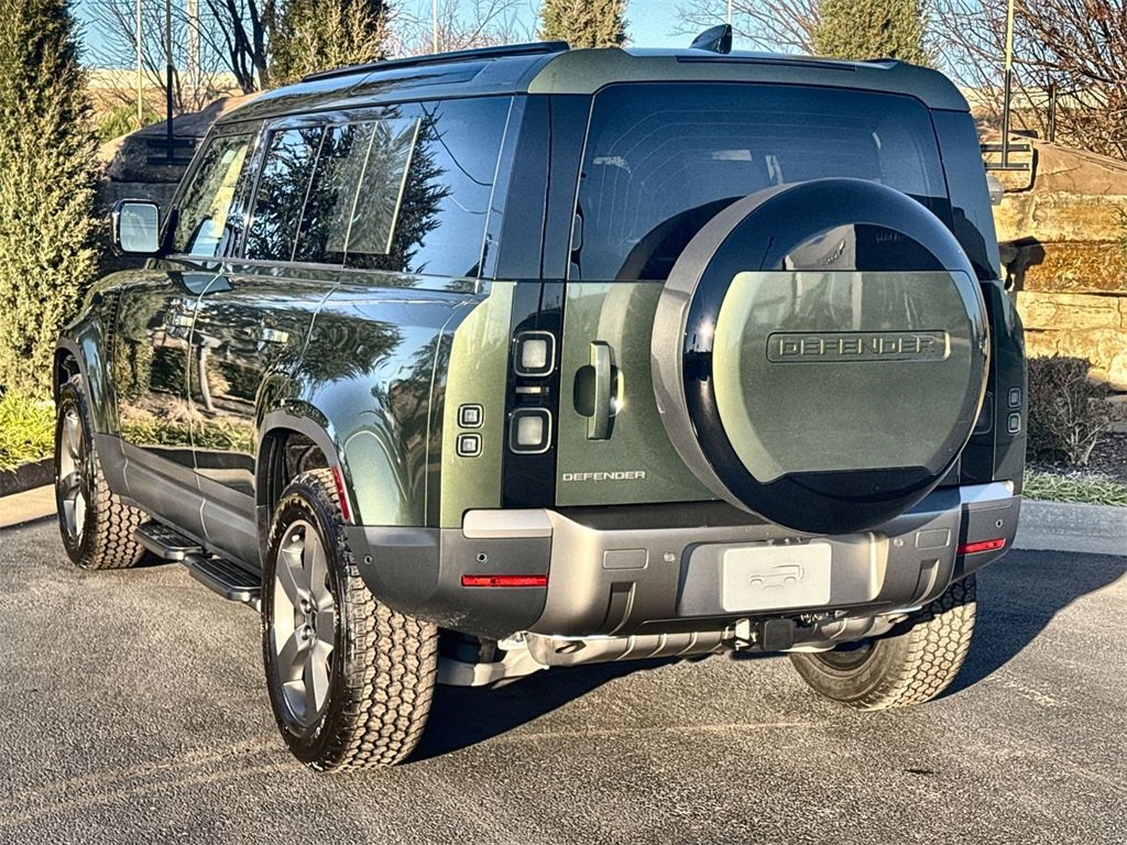 Used 2026 Land Rover Defender 110 S image 3