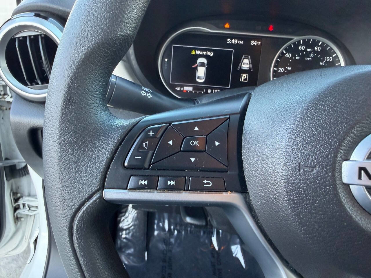 Used 2021 Nissan Versa SV image 40