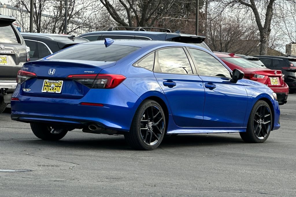 Used 2023 Honda Civic Sport image 4