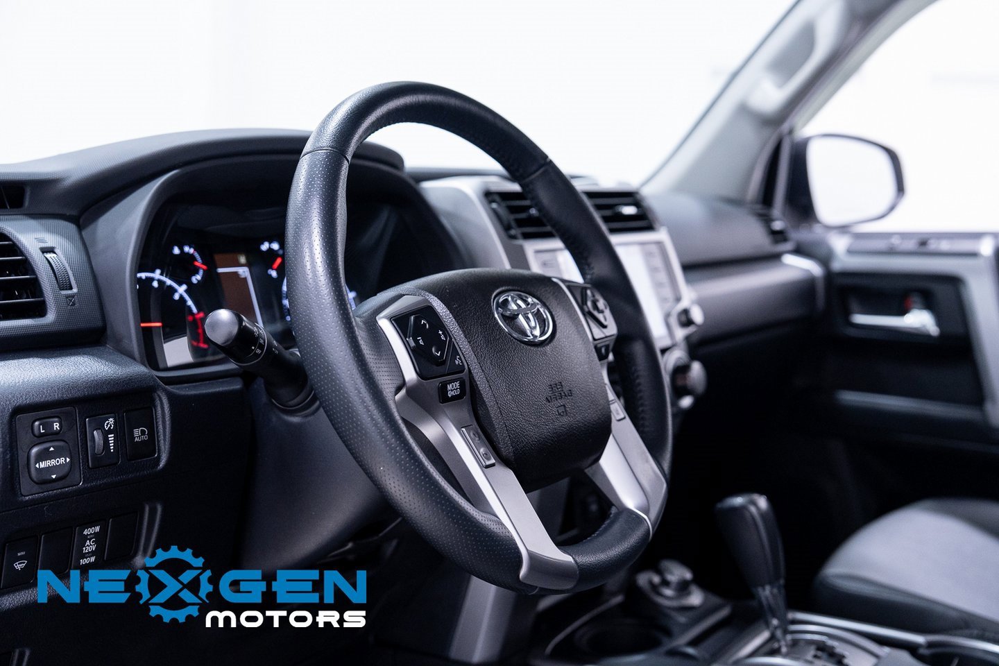 Used 2021 Toyota 4Runner SR5 Premium image 23