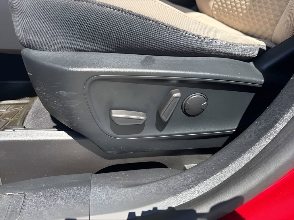 Used 2021 Ford Escape SE w/ Convenience Package image 10