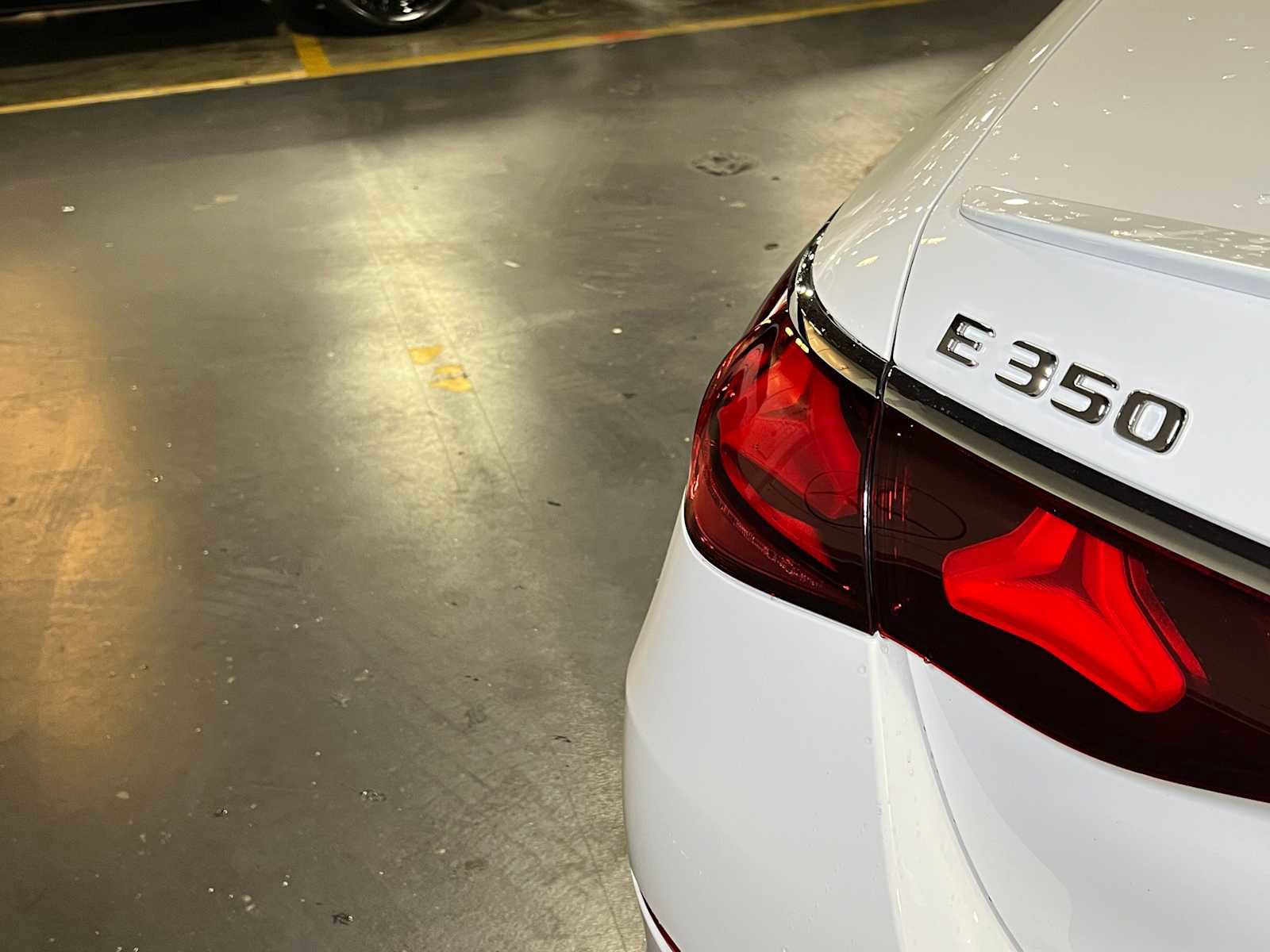 Used 2025 Mercedes-Benz E 350 4MATIC Sedan image 14