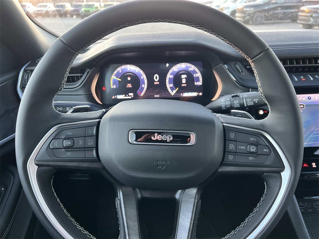 New 2026 Jeep Grand Cherokee Laredo image 13