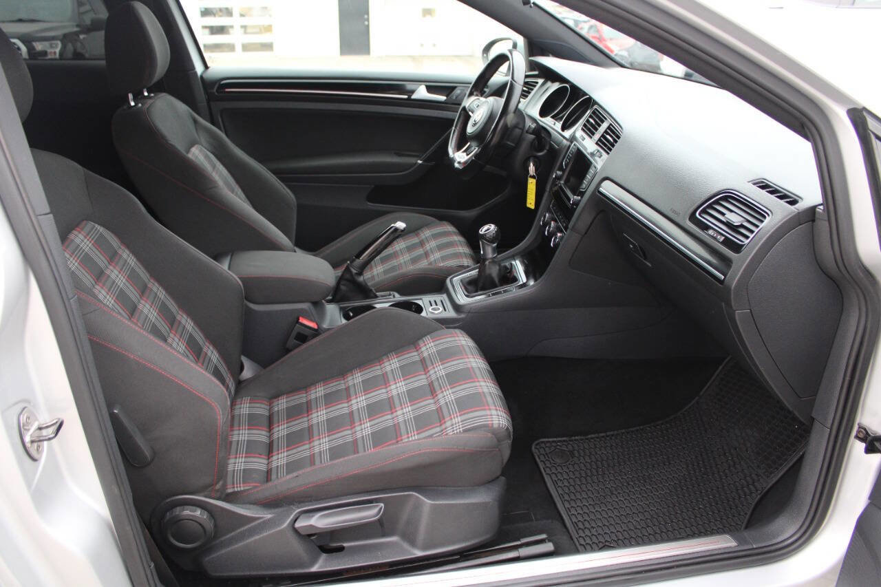 Used 2016 Volkswagen GTI S image 6