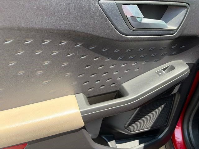 Used 2020 Ford Escape SEL AWD/4WD image 31