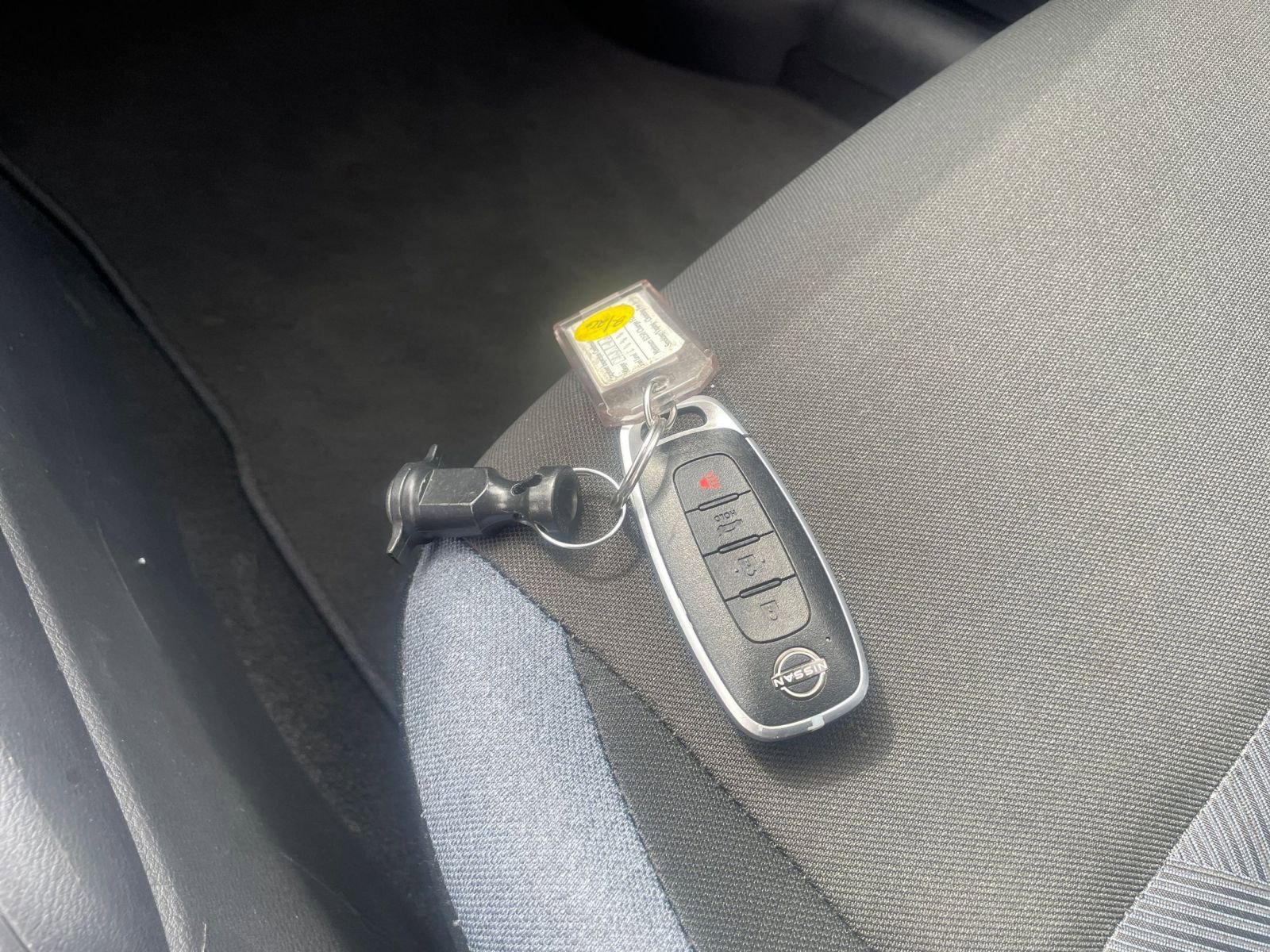 Used 2025 Nissan Versa SV FWD image 21