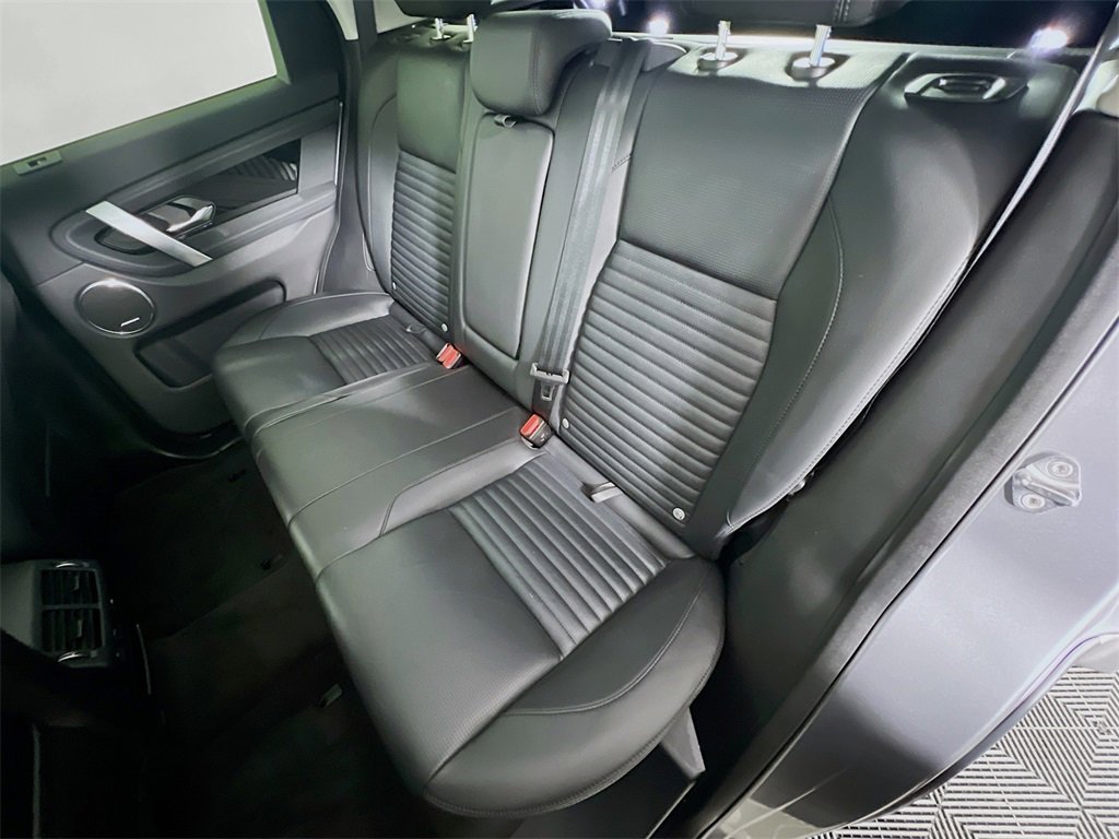Used 2025 Land Rover Discovery Sport S image 26