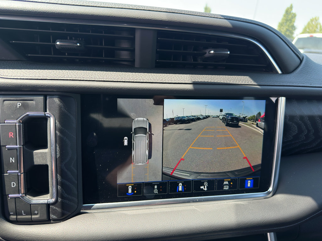 Used 2024 GMC Yukon Denali AWD/4WD image 28