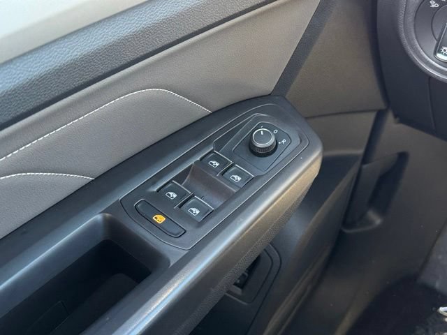 Used 2022 Volkswagen Atlas Cross Sport SEL R-Line AWD/4WD image 33