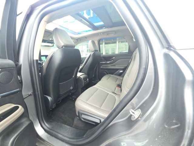 Used 2025 Lincoln Corsair Premiere w/ Equipment Group 101A image 28