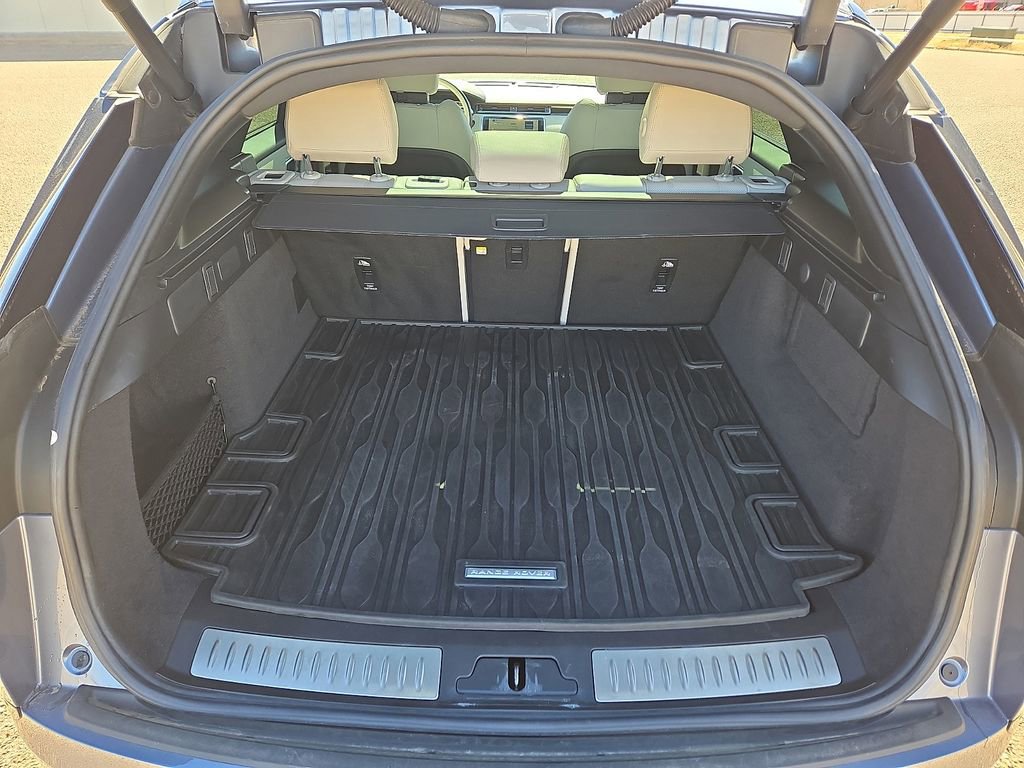Used 2023 Land Rover Range Rover Velar R-Dynamic S image 13