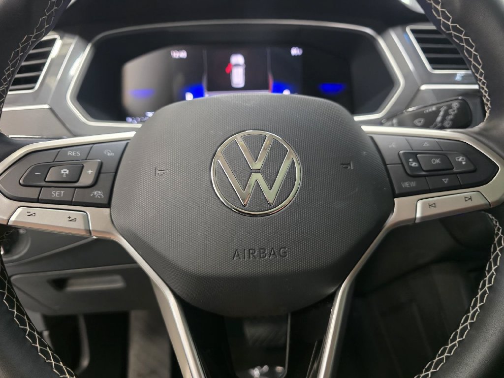 Used 2024 Volkswagen Tiguan SE FWD image 13