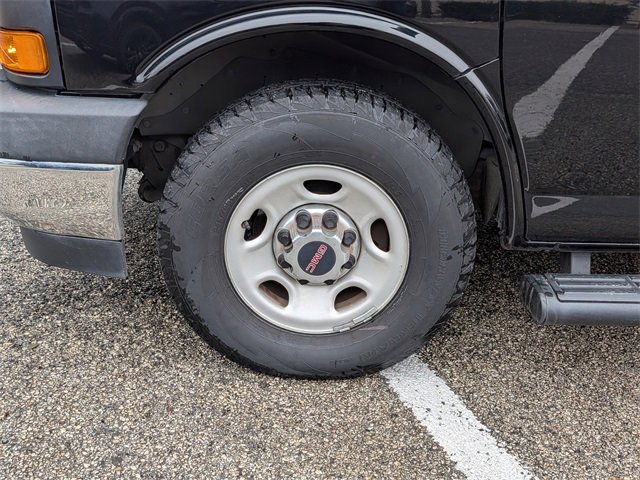 Used 2018 GMC Savana 3500 LT w/ LT Preferred Equipment Group image 9