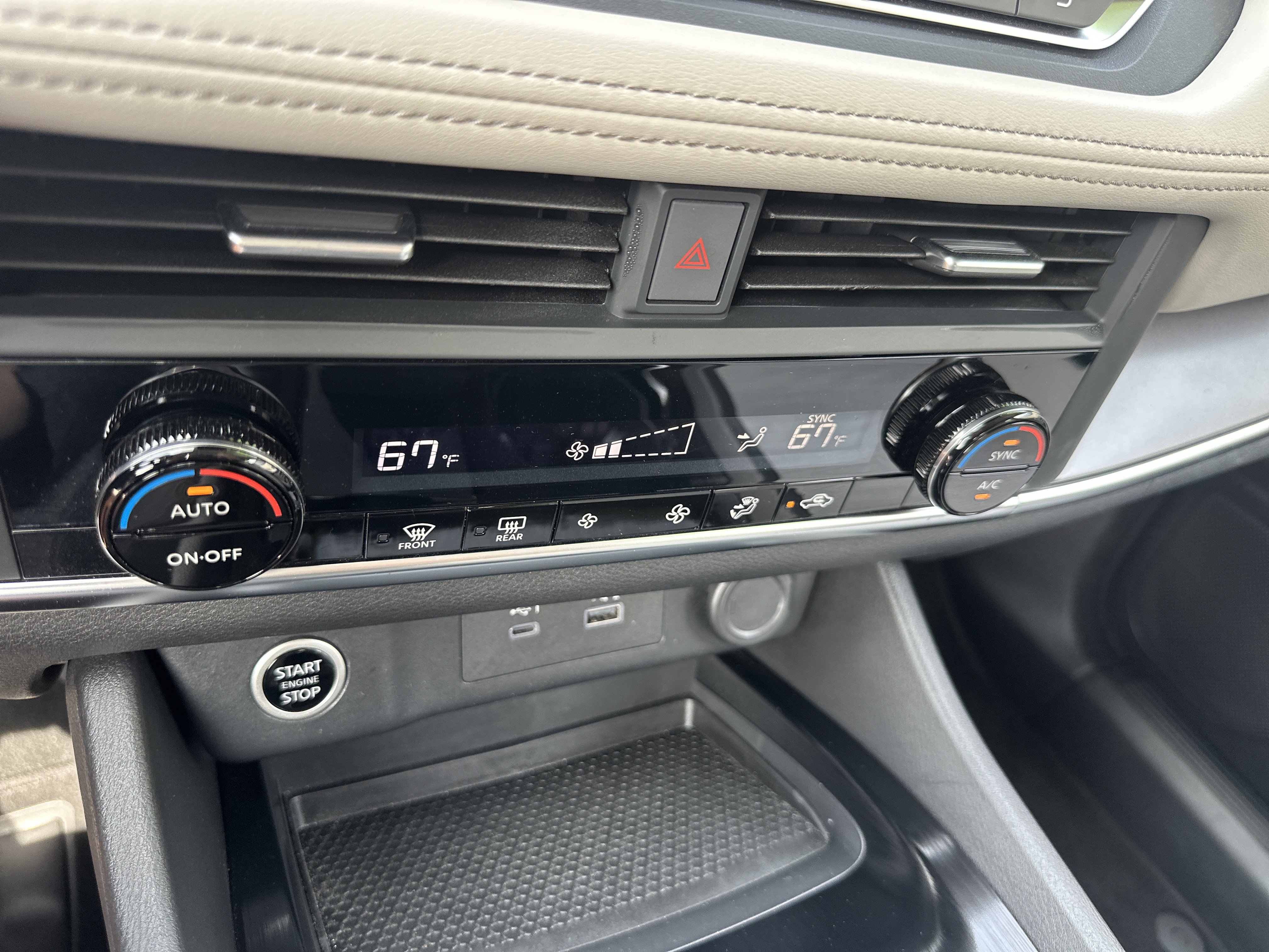 Used 2023 Nissan Rogue SV FWD image 18
