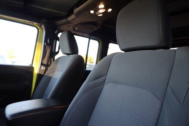 Used 2022 Jeep Wrangler Unlimited Sport image 15