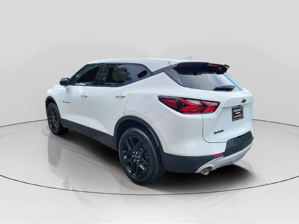 Used 2021 Chevrolet Blazer LT w/ LPO, Black Accent Package FWD image 5