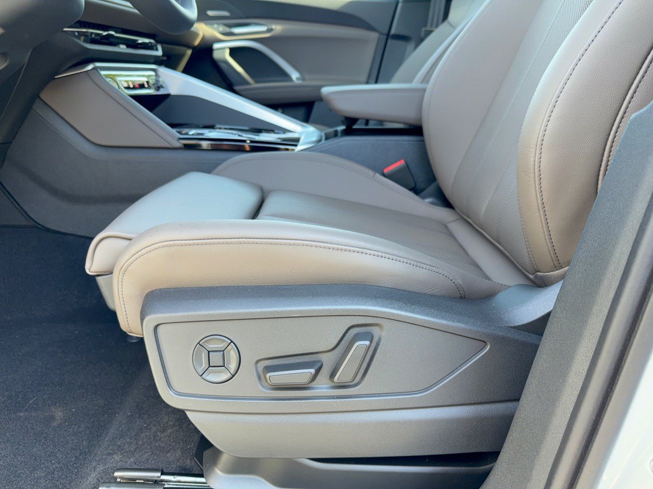 New 2026 Audi Q5 Premium Plus AWD/4WD image 16