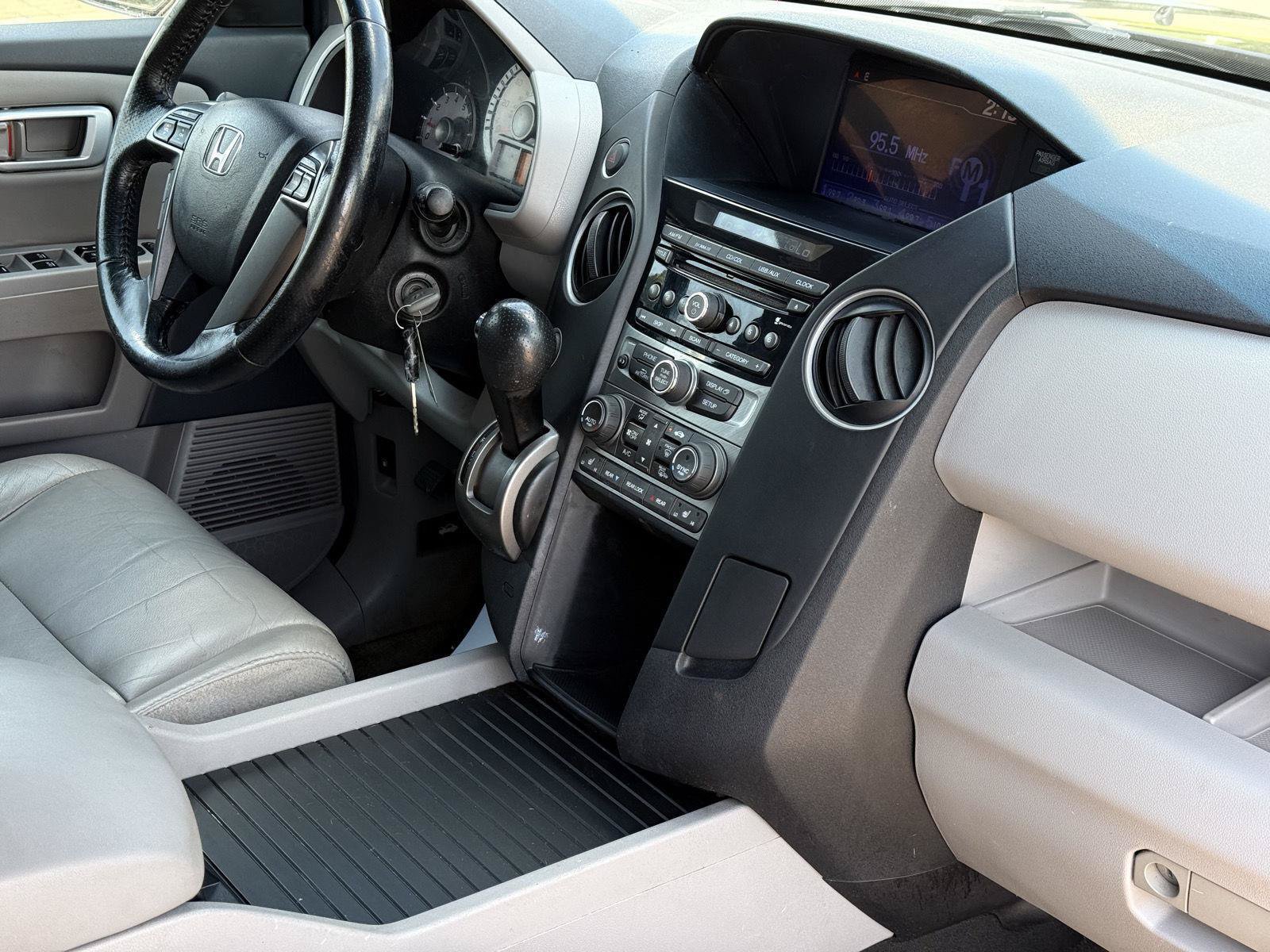 Used 2012 Honda Pilot EX-L image 24