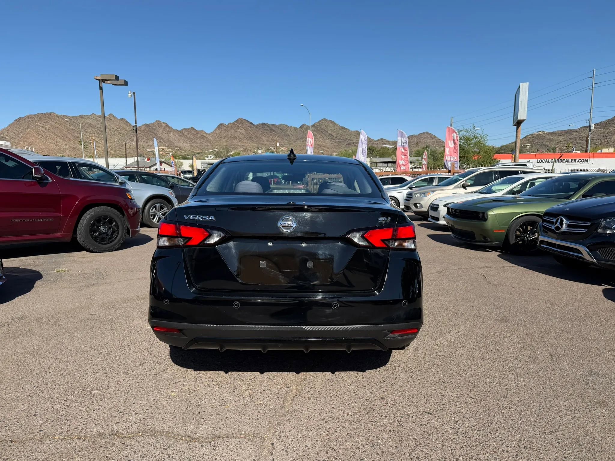 Used 2021 Nissan Versa SV FWD image 6