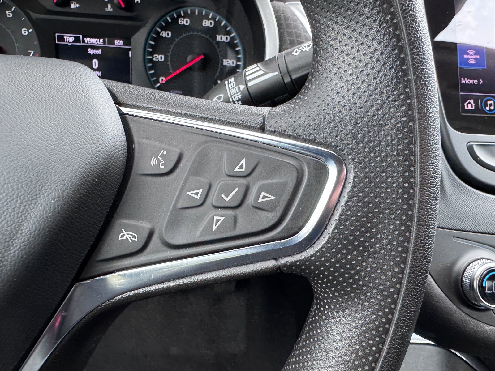 Used 2023 Chevrolet Malibu LT image 16