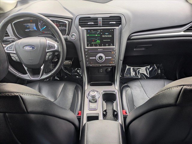 Used 2018 Ford Fusion Titanium AWD/4WD image 18