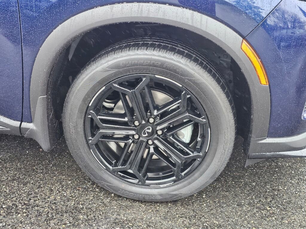 New 2026 INFINITI QX60 Sport image 9