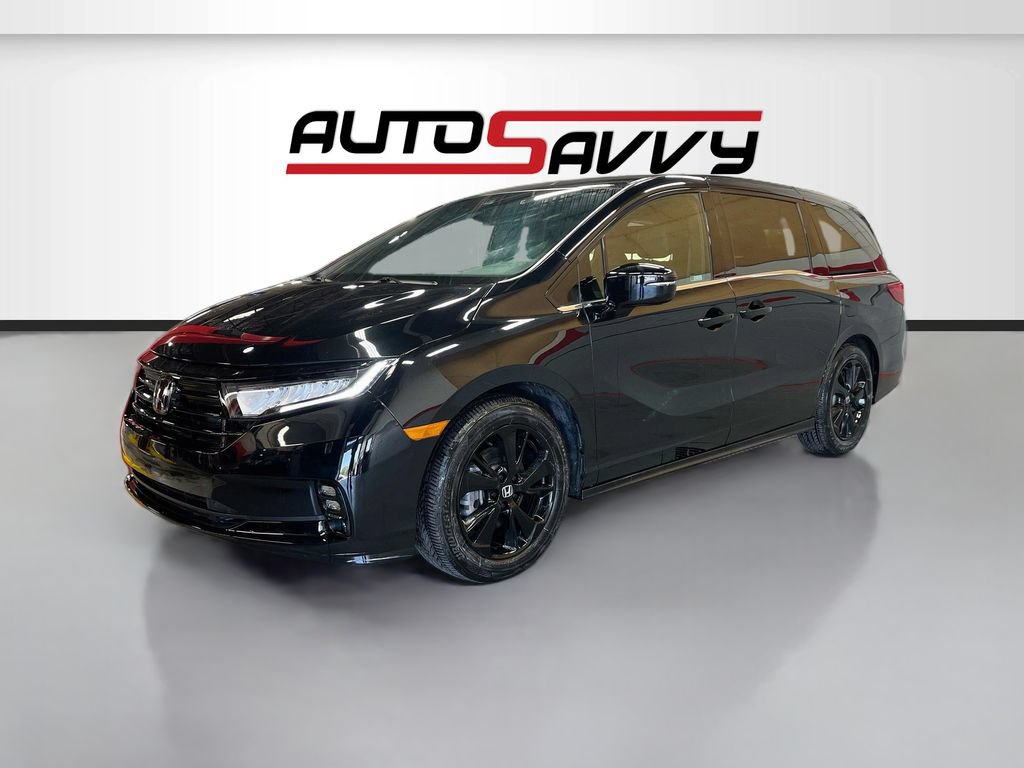 Used 2024 Honda Odyssey Sport image 3