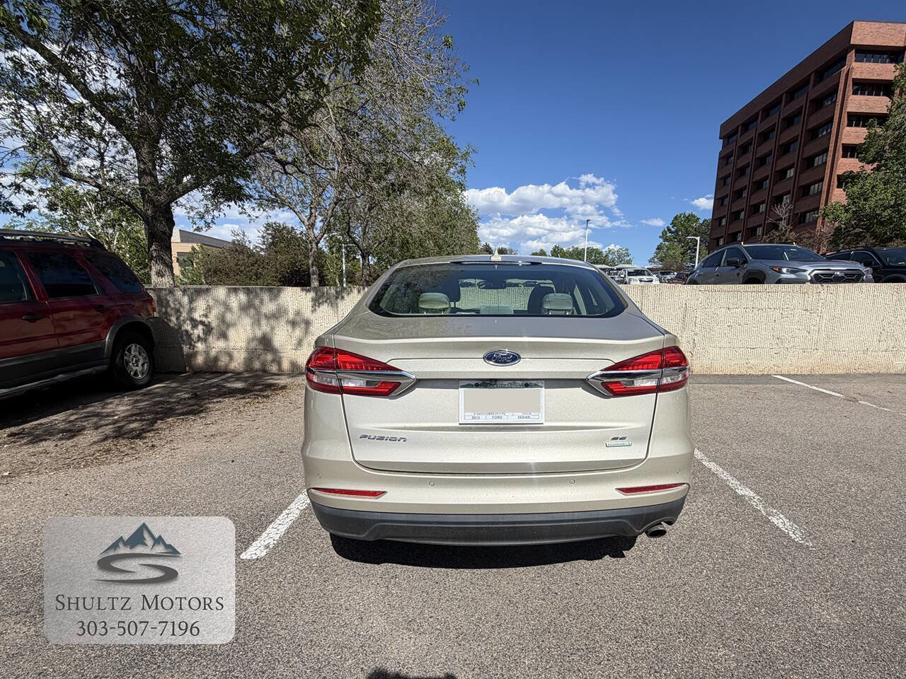 Used 2019 Ford Fusion SE FWD image 8