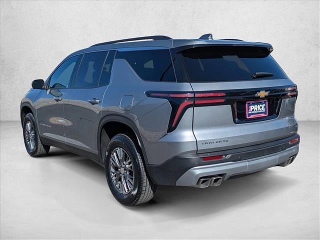 Used 2024 Chevrolet Traverse LT image 8