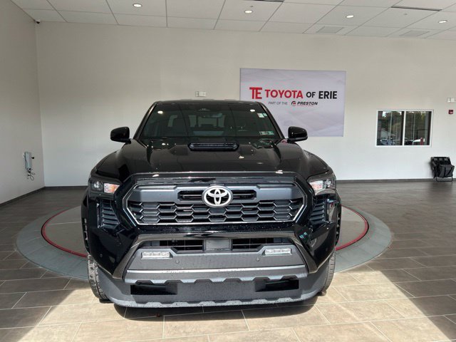 Certified 2024 Toyota Tacoma TRD Sport w/ TRD Sport Upgrade Package AWD/4WD image 2