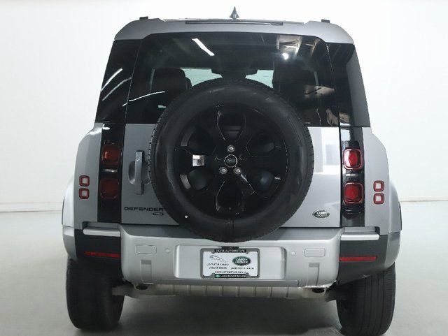 Used 2023 Land Rover Defender 110 SE image 7