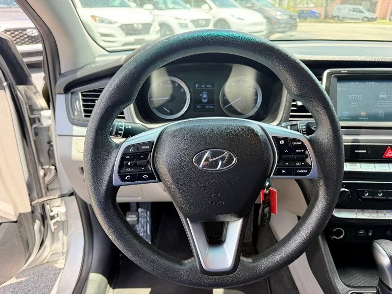 Used 2019 Hyundai Sonata SE FWD image 19