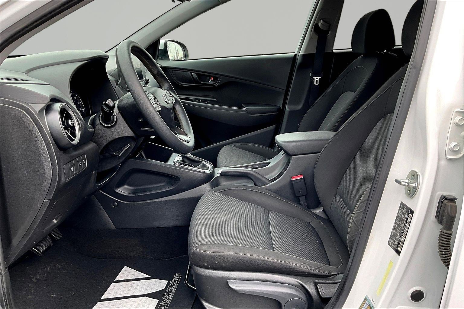 Used 2022 Hyundai Kona SEL image 20