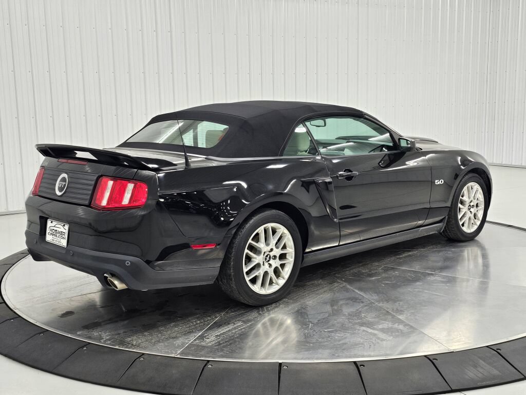 Used 2012 Ford Mustang GT Premium RWD image 5