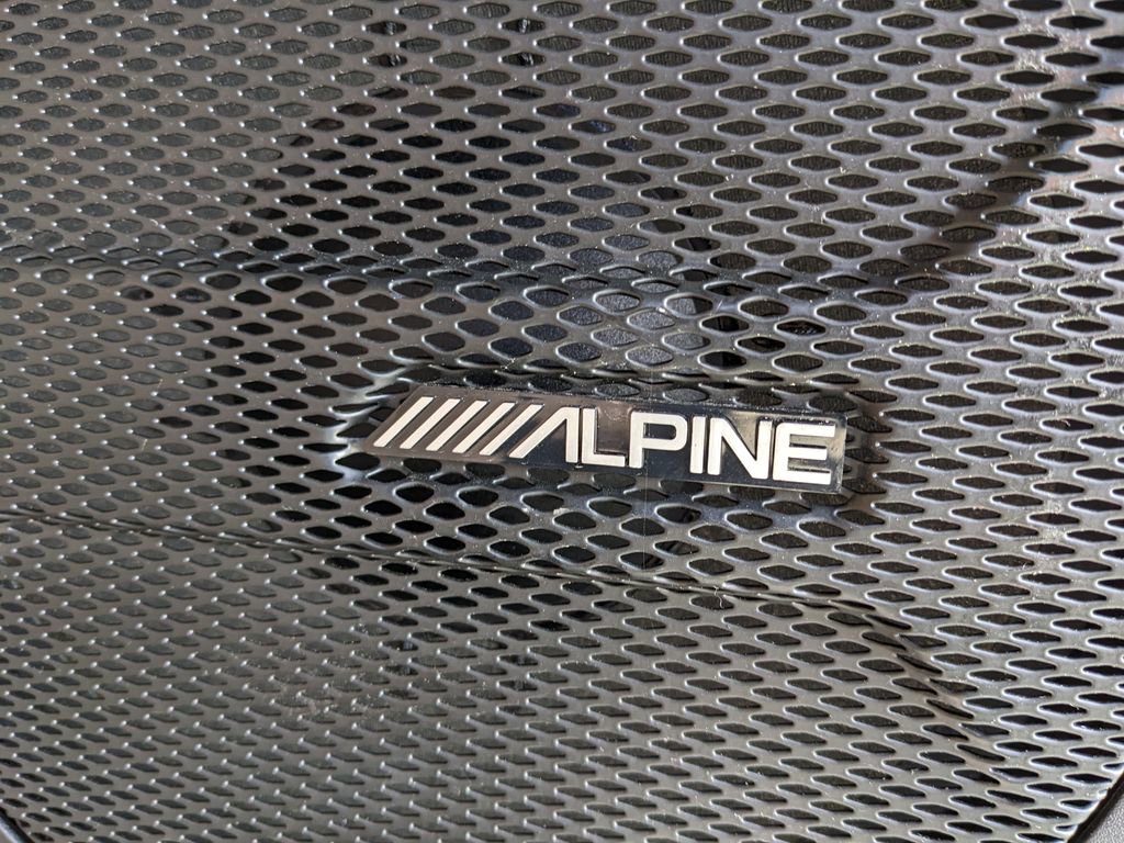 Used 2024 Jeep Wrangler Unlimited Sahara w/ Technology Group image 39