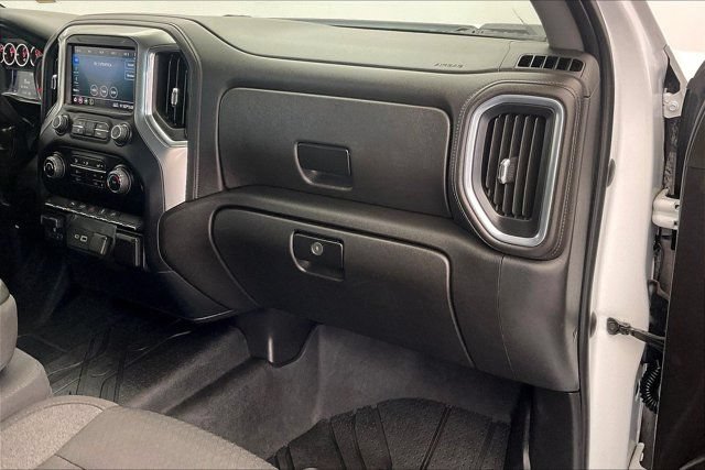 Used 2022 Chevrolet Silverado 2500 LT AWD/4WD image 15