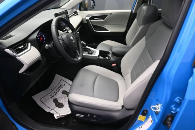 Used 2021 Toyota RAV4 XLE Premium AWD/4WD image 10