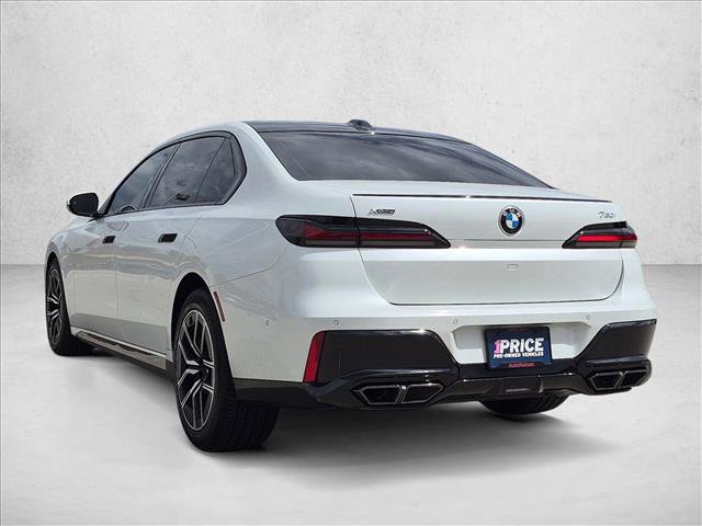Used 2024 BMW 760i xDrive w/ Premium Package 2 AWD/4WD image 7