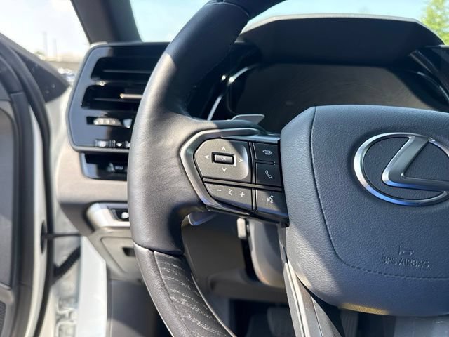 Used 2025 Lexus RX 350 Premium w/ Accessory Package (Z1) FWD image 25